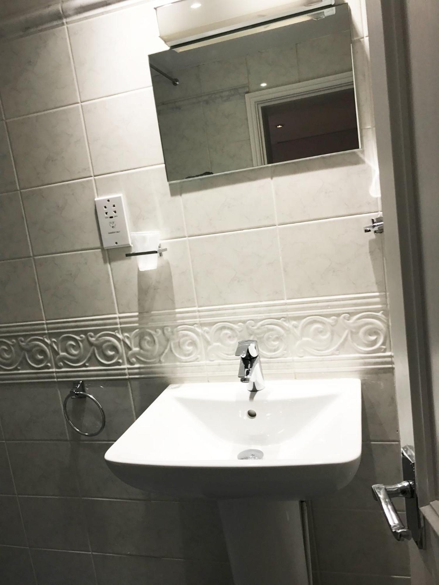 Gidea Park Hotel รอมฟอร์ด ห้อง รูปภาพ